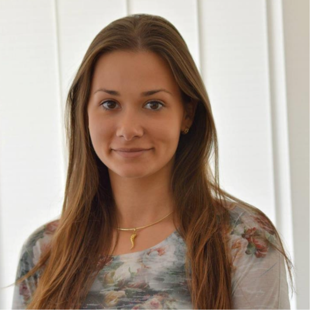 Весела Михайлова