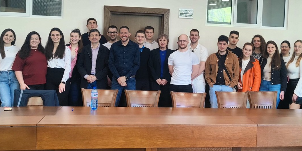 Двудневно финансово предизвикателство "Ключът към парите" се проведе в ИУ – Варна