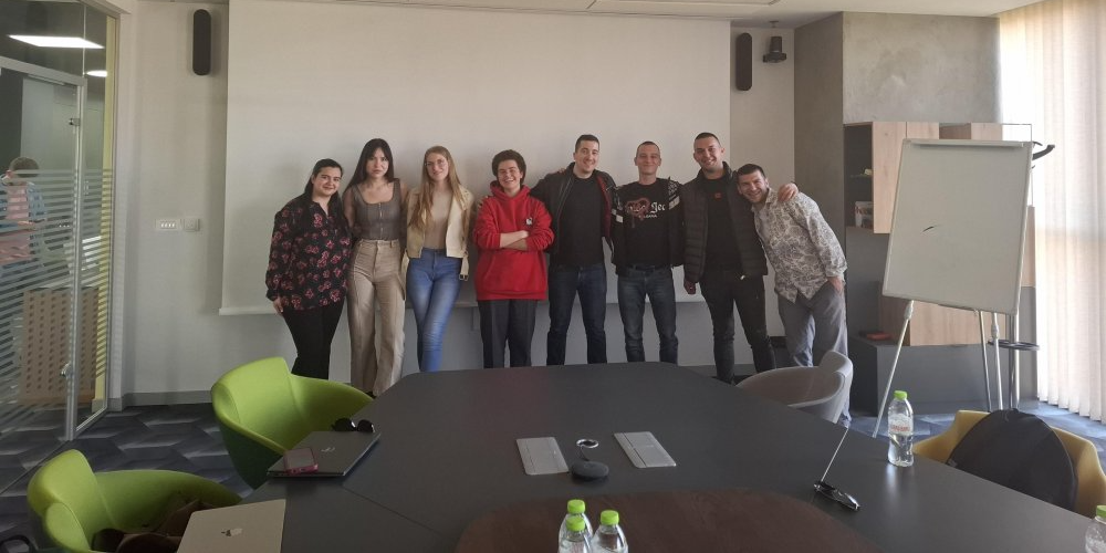 Посещение на студенти от специалност "Мобилни и уеб технологии" ОКС "магистър" в практиката