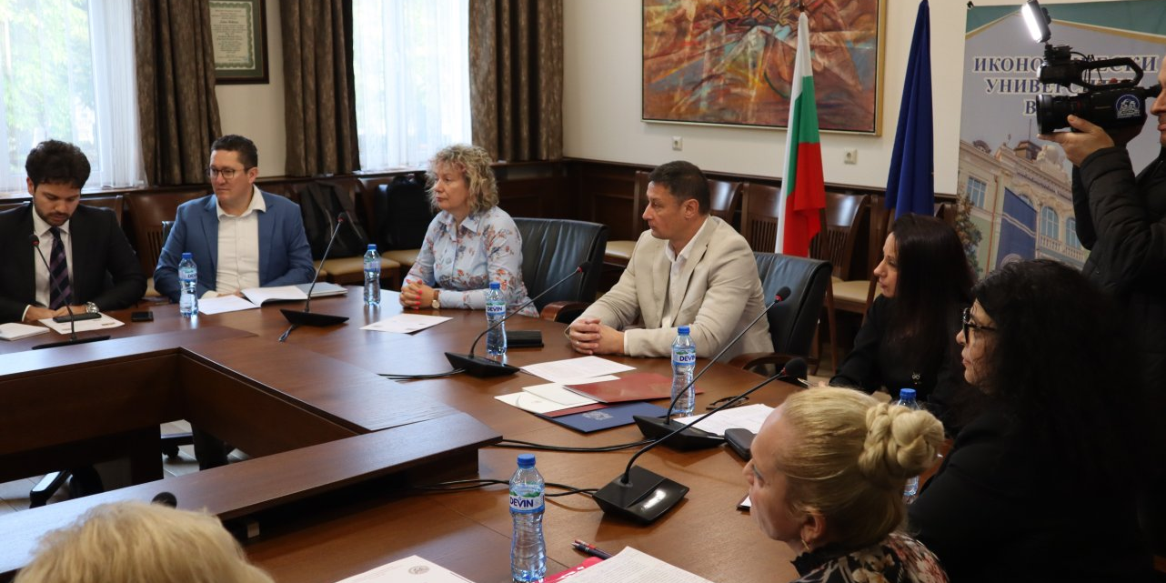 Национална научна конференция "Правото и бизнесът в съвременното общество" в Икономически университет – Варна