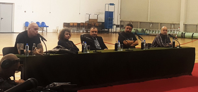 Среща на студентите във Варна със Слави Трифонов и екипа му